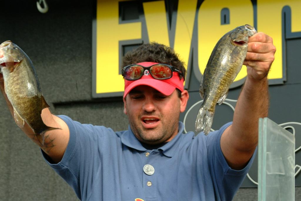 Meckes storms his way to co-angler title on Lake Champlain - Major League  Fishing