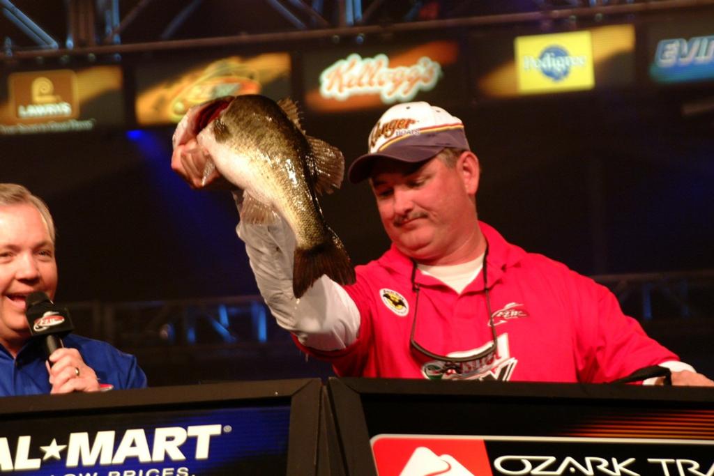 Image for Kimbrough claims co-angler title, $15,000 at Okeechobee