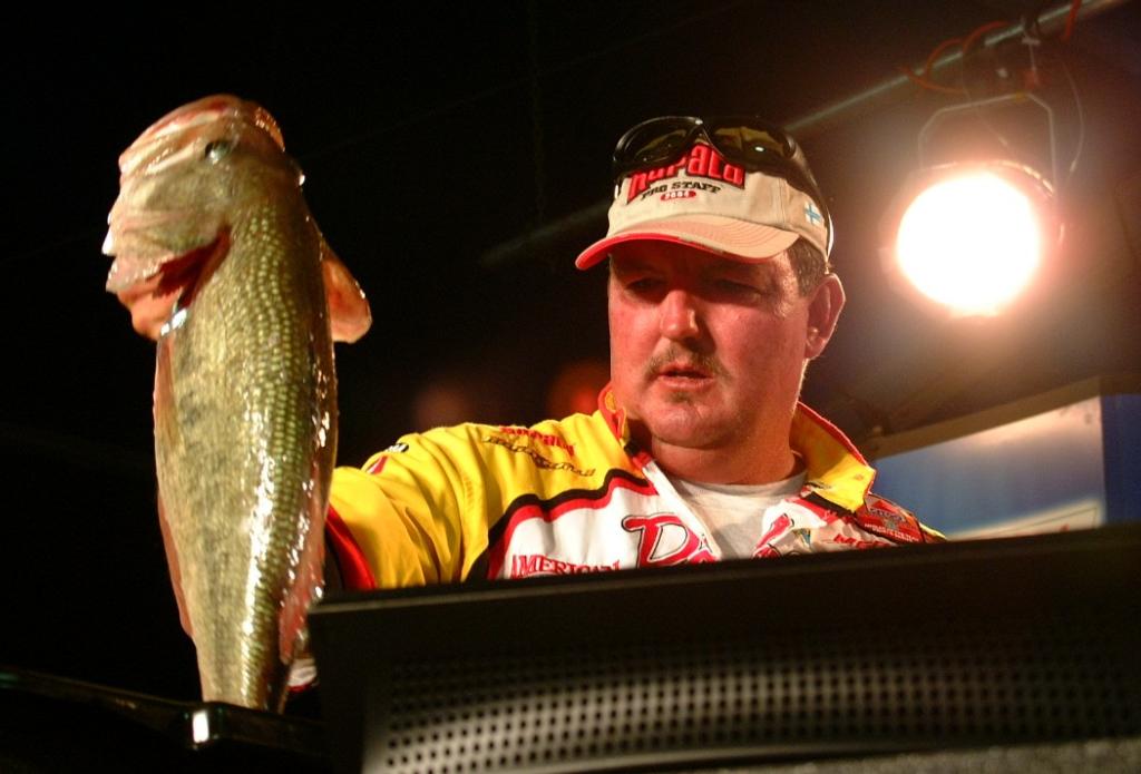 Image for Fritts leads $900,000 Wal-Mart FLW Tour event on Kentucky Lake