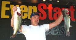 Greg Coots of Fyffe, Ala., leads the Co-angler Division of the Eastern Division EverStart after day three with 19 pounds, 5 ounces