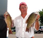 Pro Dick Shaffer of Rockford, Ohio, is in second with 19 pounds, 2 ounces.