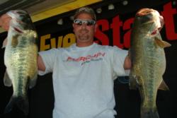 Pro Jon Strelic of Alpine, Calif., ultimately qualified for the top-10 with a total two-day weight of 41 pounds, 8 ounces.