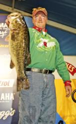 7 UP pro J.T. Kenney lifts one of the many monster bass that helped propel him through a breakout season on the FLW Tour in 2005.