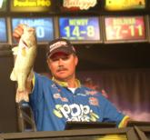 Sam Newby of Pocola, Okla., delivers his last bass to the scales to take the 2005 EverStart Championship by 1 ounce.