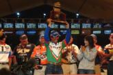 Shinichi Fukae, a native of Japan now living in Mineola, Texas, put the world on notice that he is back in top form by winning the 2006 Wal-Mart FLW Tour season opener on Lake Okeechobee.