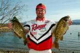 Jimmy Reese of Witter Springs, Calif., climbed into the third pro slot with and opening-round weight of 20 pounds, 1 ounce.