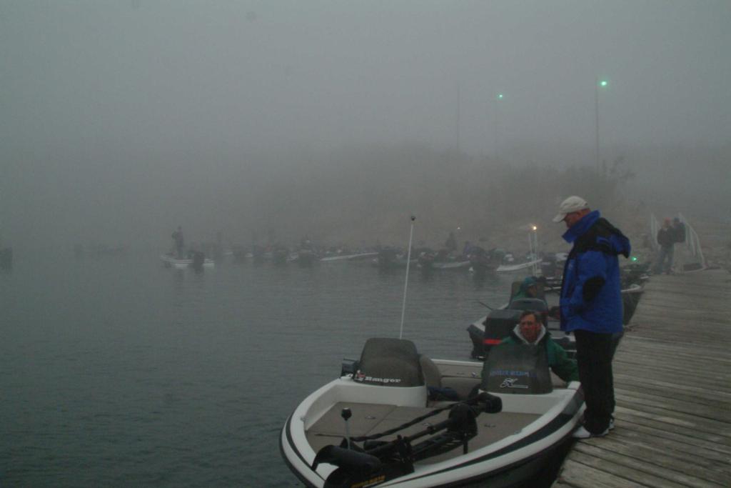 Image for Fog delays competition on Lake Amistad