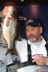 Co-angler Charlie Crawford of Peoria, Ariz., netted third place in the finals on Clear Lake.