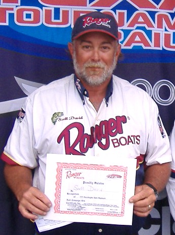 Image for David wins Wal-Mart Texas Tournament Trail event on Sam Rayburn Reservoir