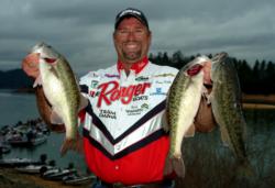 Gary Dobyns of Yuba City, Calif., also pounded out a 14-pound limit Thursday and grabbed the second qualifying spot with a two-day total of 25-0.