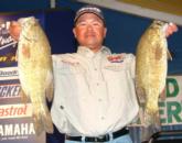 On his first visit to Lake Champlain, Thanh Le busts a 18-pound, 8-ounce bag to end the day in fourth place.