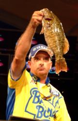 Pro Kevin Vida of Clare, Mich., caught 17 pounds, 4 ounces Saturday, the second-heaviest limit of the day, and his second-place final total weight was 33-1.