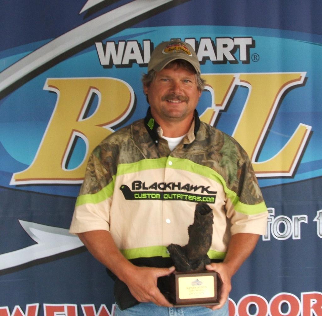 Image for Sisk wins Wal-Mart Bass Fishing League Super Tournament on Lake Monroe