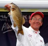 Pro Charlie Hartley of Grove City, Ohio, finished fourth with a final weight of 30 pounds, 6 ounces. He caught a limit weighing 15-11 Saturday.
