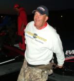 Fourth-place pro Tom Brunz prepares himself for the last day of competition on Lake Oahe.