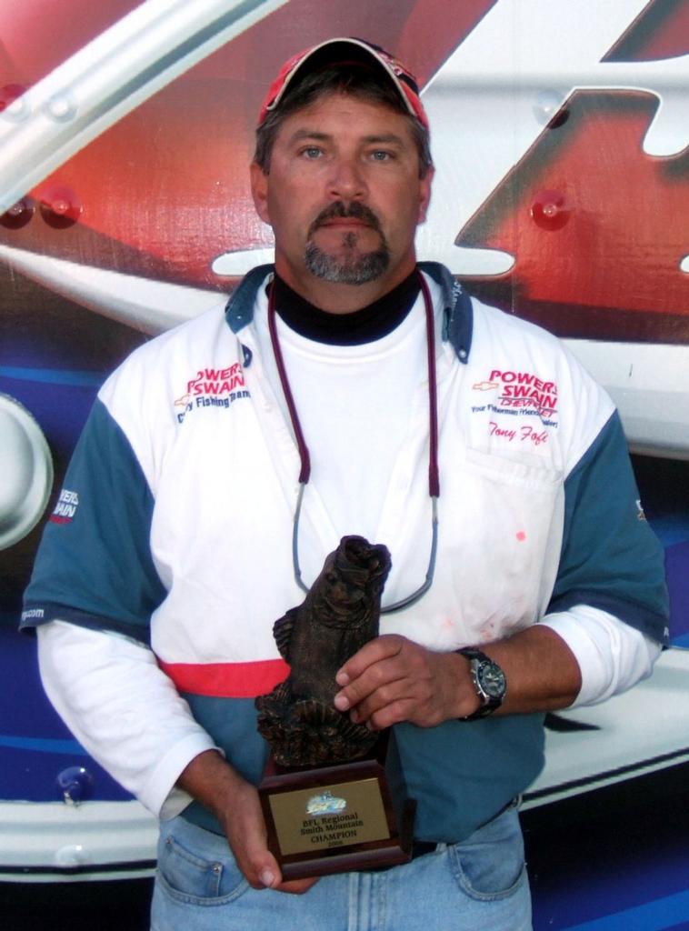 Image for Fofi fishes way to BFL Regional win on Smith Mountain Lake