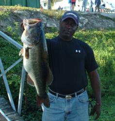 The biggest bass of the tournament was caught by co-angler Tony Haymon, who finished in ninth place. Haymon