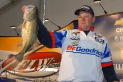 Pro Jerry Green of Del Rio, Texas is in fourth with 13 pounds, 2 ounces.