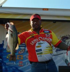 Tyrone Phillips caught the Snickers Big Bass in the Co-angler Division. This 5-pound fish earned Phillips $131. 
