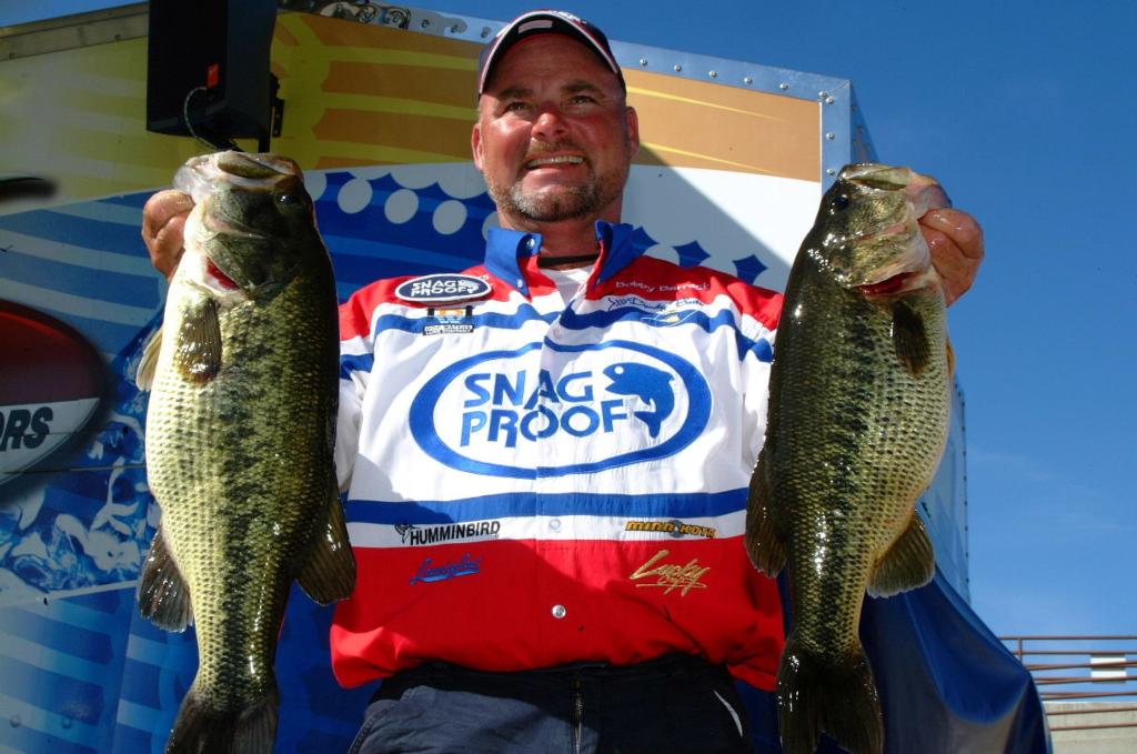 Barrack leads Wal-Mart FLW Series event on California Delta