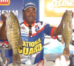 National Guard pro Derek Jones of Chicago, Ill., is in 7th place with 17 pounds.