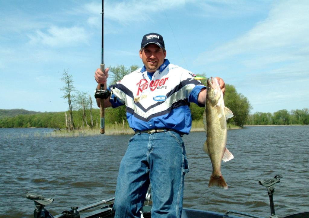 Image for FLW Outdoors announces 2008 walleye wraps