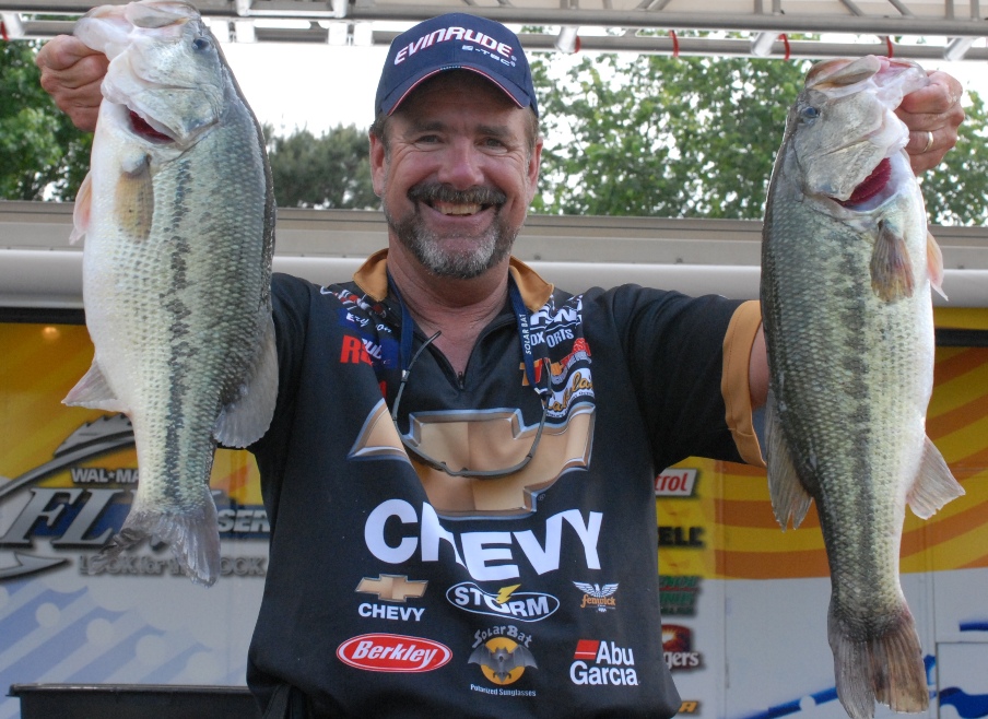 Image for Ken Dixon Chevrolet to host Wal-Mart FLW Tour Chevy Pro Night
