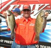 With a three-day catch of 42 pounds, 14 ounces, Michael Gibney won the Oregon state title by a 7-pound, 11-ounce margin.