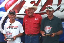 Robert Dodson and Robbie Dodson of Harrison, Ark., earned second place with five bass weighing 19 pounds, 13 ounces and received a $7,500 purchase certificate plus a berth into the Forrest Wood Cup. The team stands with Ranger Boats founder Forrest Wood.