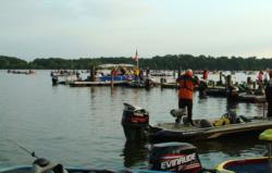 FLW Tour anglers bow their heads for the playing of the national anthem.