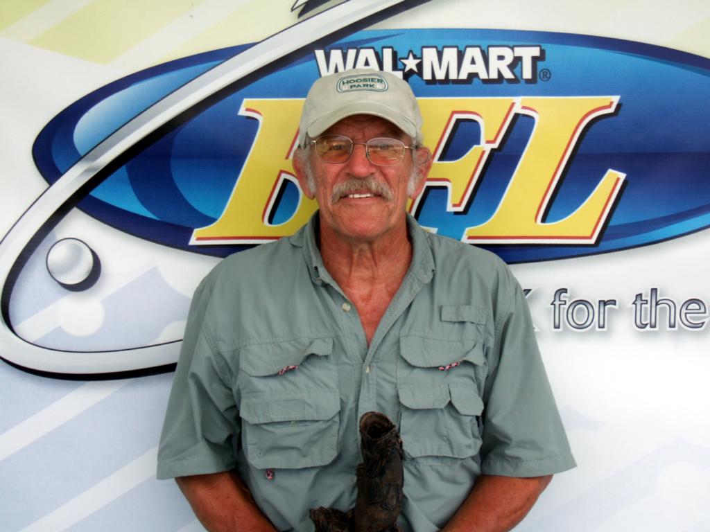 Image for Jones wins Wal-Mart BFL event on Ohio River