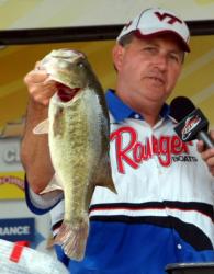 Pro Michael Hall of Annandale, Va., who won this event in 2005, placed third with a limit weighing 19 pounds, 6 ounces.