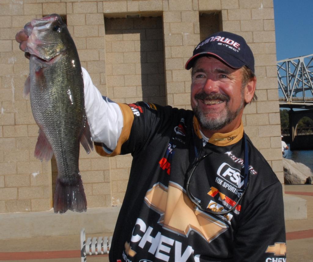 Image for Reeder Chevrolet to host Wal-Mart FLW Tour Chevy Pro Night