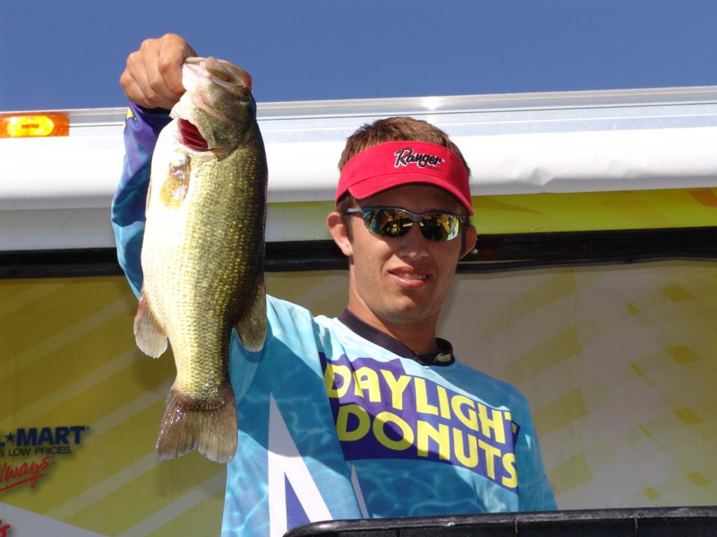 Image for Hopkins holds on to pro lead in Lake Texoma Stren Series event