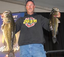 Andy Morgan of Dayton, Tenn., stuck with a Lake Toho plan on day one to sack up 18 pounds, 4 ounces for fourth.