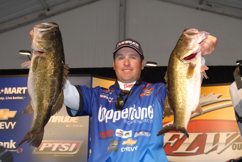 Image for Birmingham area Wal-Mart stores to host Wal-Mart FLW Tour pro night