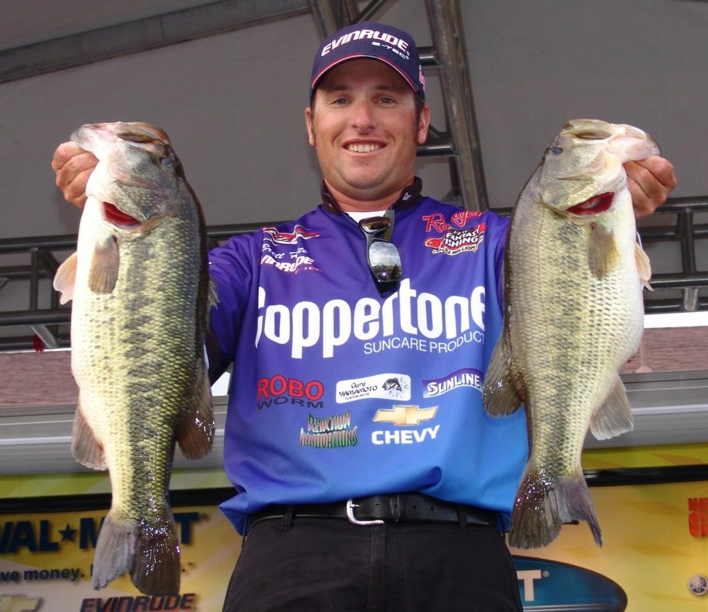 Image for Detroit area Wal-Mart stores to host Wal-Mart FLW Tour Pro Night