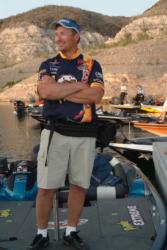 Sean Minderman of Spokane, Wash., leads the top-10 pro field on the final day of FLW Series competition on Lake Mead.
