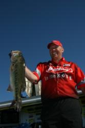 Fourth-place pro Timothy Venkus caught his second bass of 10-plus pounds on the final day of the tournament.