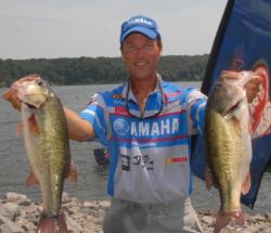 Yamaha pro Terry Bolton of Jonesboro, Ark., is in fourth place with a three-day total of 54 pounds, 9 ounces. 