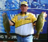 Jeff Melsop caught 36 pounds, 1 ounce over two days to claim a 9-pound, 15-ounce lead in Ohio with one day left to fish.