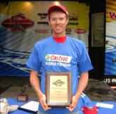 As the overall winner, Scott Weiland earned a $500 Wal-Mart gift card as the Castrol Maximum Performer.