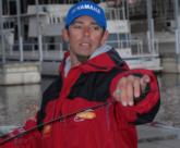 Michael Iaconelli preps a drop-shot rig for day three.