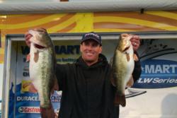 Troy Crawford of Phoenix made a late charge at the top spot at the Walmart FLW Series East-West Fish-Off, but came up seven ounces short, finishing in third place.