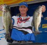 Pro Scott Canterbury is in third place with after day one with 19-1
