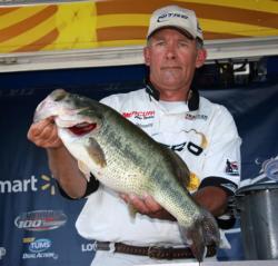 Frogs and Senkos led Rob Wenning to the second place spot and Big Bass honors.