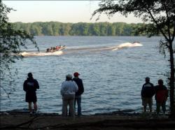 A crowd gathers to watch the day-two takeoff of the 2009 All-American on the Mississippi River at the Quad Cities.