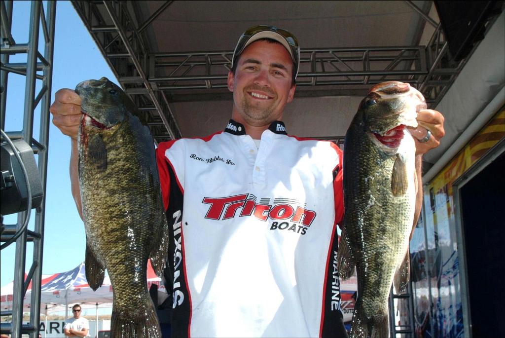 Image for Hobbs Jr. leads Walmart FLW Series event on Columbia River