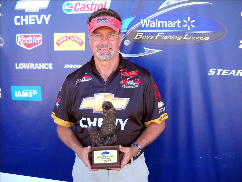 Dillow wins BFL tourney on Lake Gaston - Major League Fishing