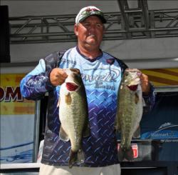 Downsizing to finesse worms kept JR Wright in the co-angler lead.